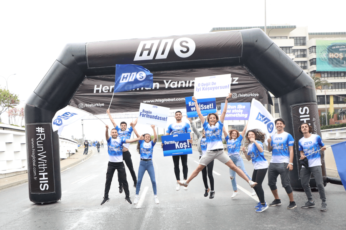 H.I.S. Sports News - Our CheerZone on MarathonIzmir 