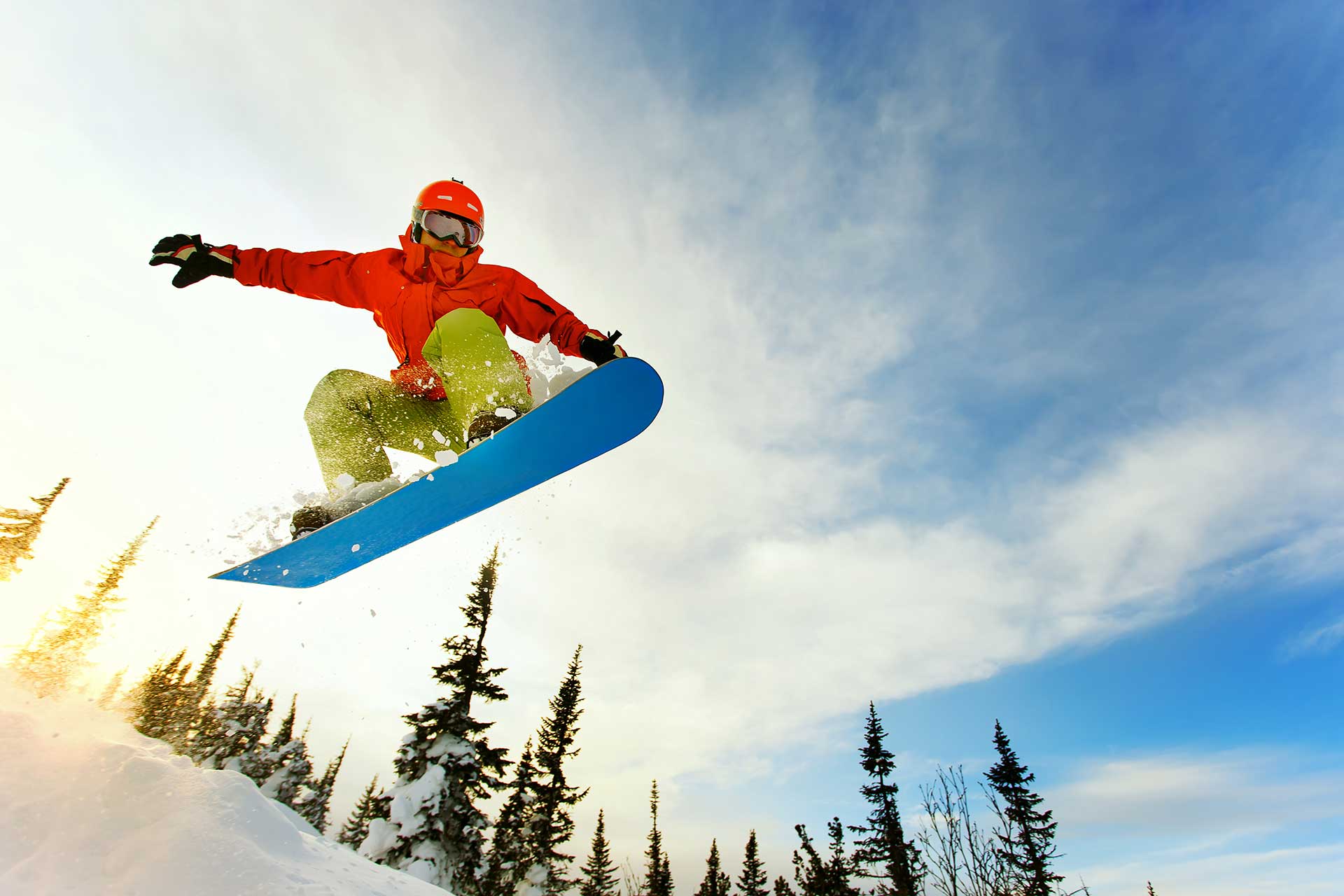 Skiing vs. Snowboarding: Choosing Your Winter Adventure